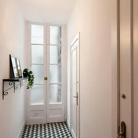 Placa Catalunya V Charming And Exquisite 5bd With Large Balcony Appartamento Barcellona