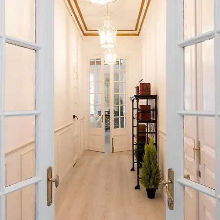 Placa Catalunya V Charming And Exquisite 5bd With Large Balcony