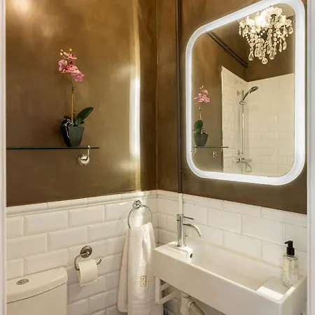 Apartment Placa Catalunya V Charming And Exquisite 5bd With Large Balcony