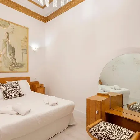 Placa Catalunya V Charming And Exquisite 5bd With Large Balcony