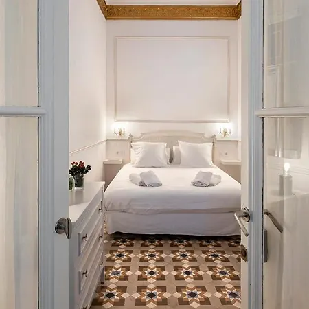 Placa Catalunya V Charming And Exquisite 5bd With Large Balcony